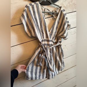 American Eagle Romper